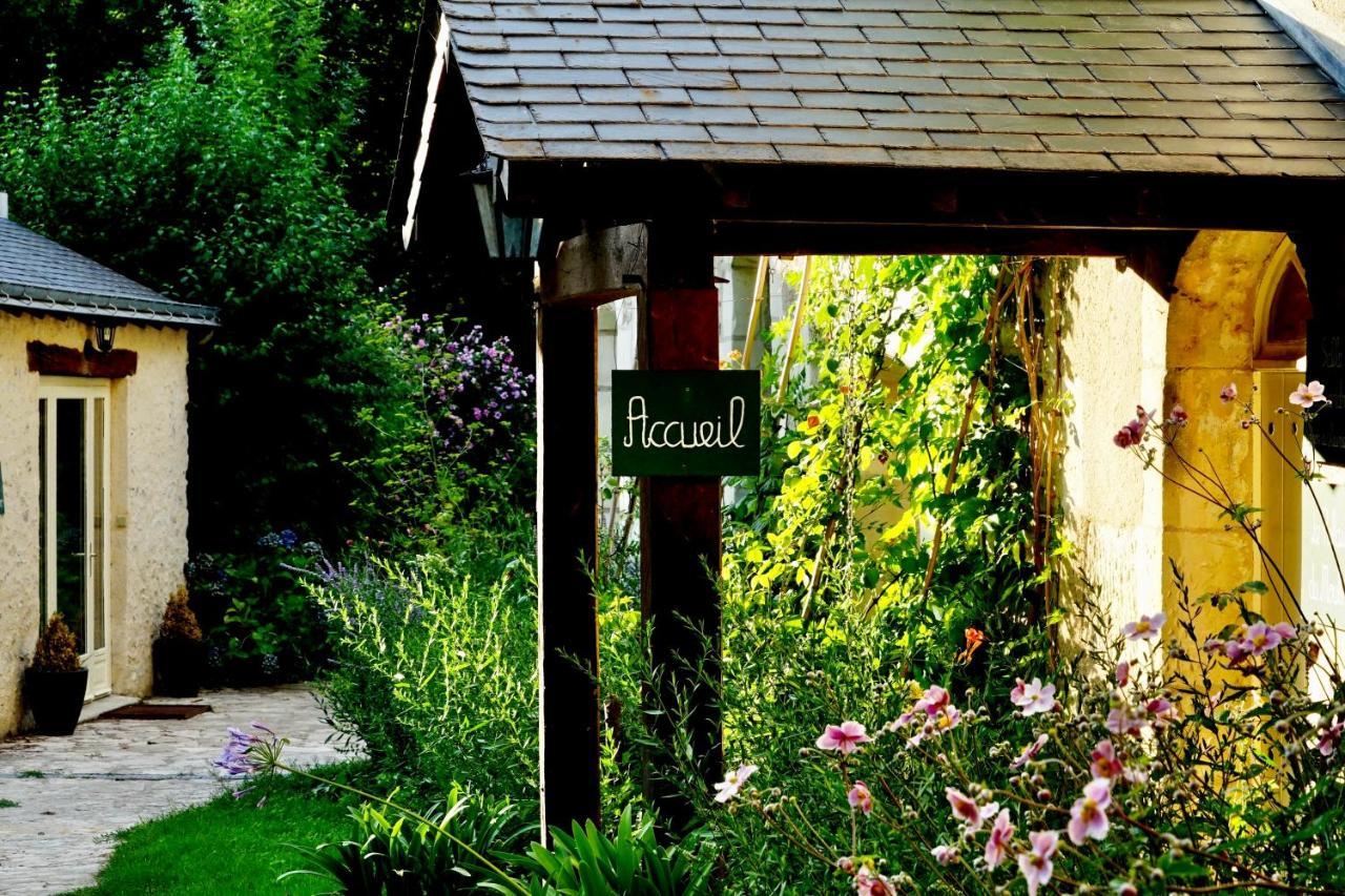 Le Moulin De La Planche Bed and Breakfast Cerelles Eksteriør billede